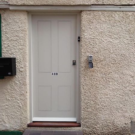 Pass The Keys Renovated Apartment In The Centre Of Canterbury Exterior foto