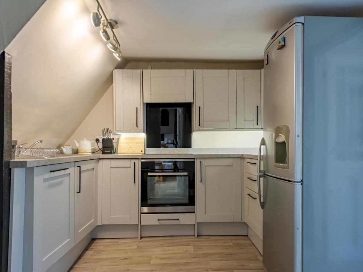 Pass The Keys Renovated Apartment In The Centre Of Canterbury Exterior foto