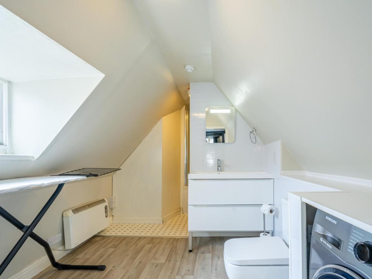 Pass The Keys Renovated Apartment In The Centre Of Canterbury Exterior foto